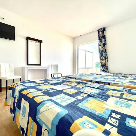Nice Studio Cs With Shared Rooftop Pool, In Puerto De La Cruz アパート